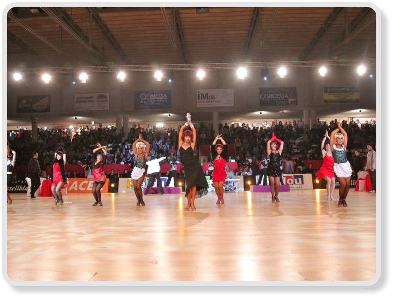 Multimedia shows dance chicago Swing Manresa Centre de Ball